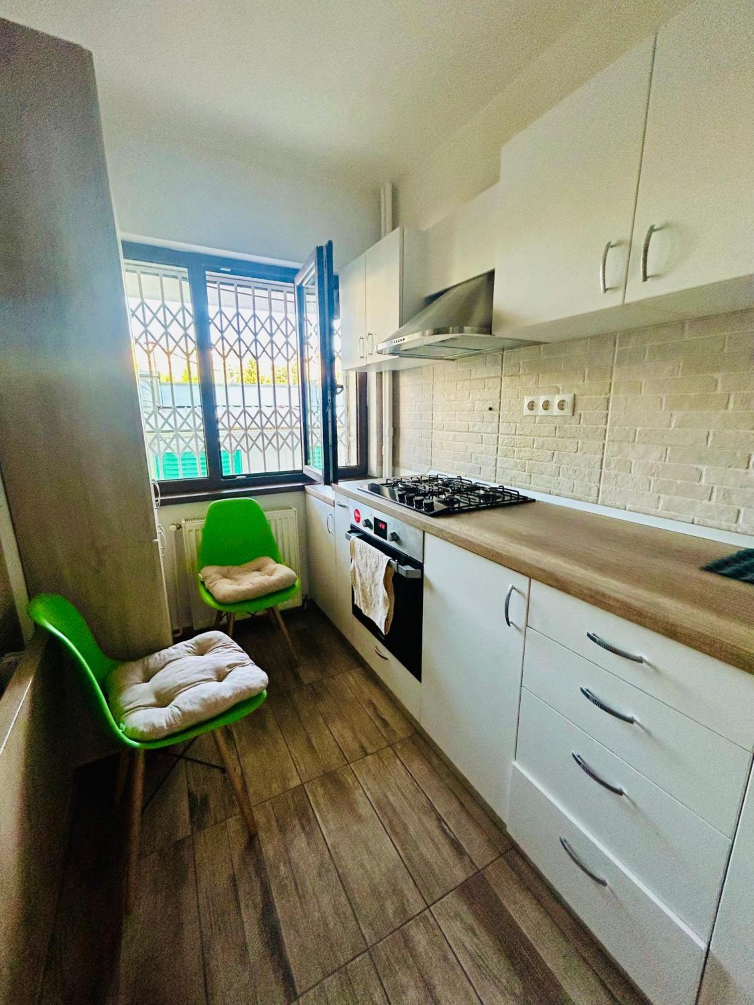 Snug Apartament Iasi Exterior photo